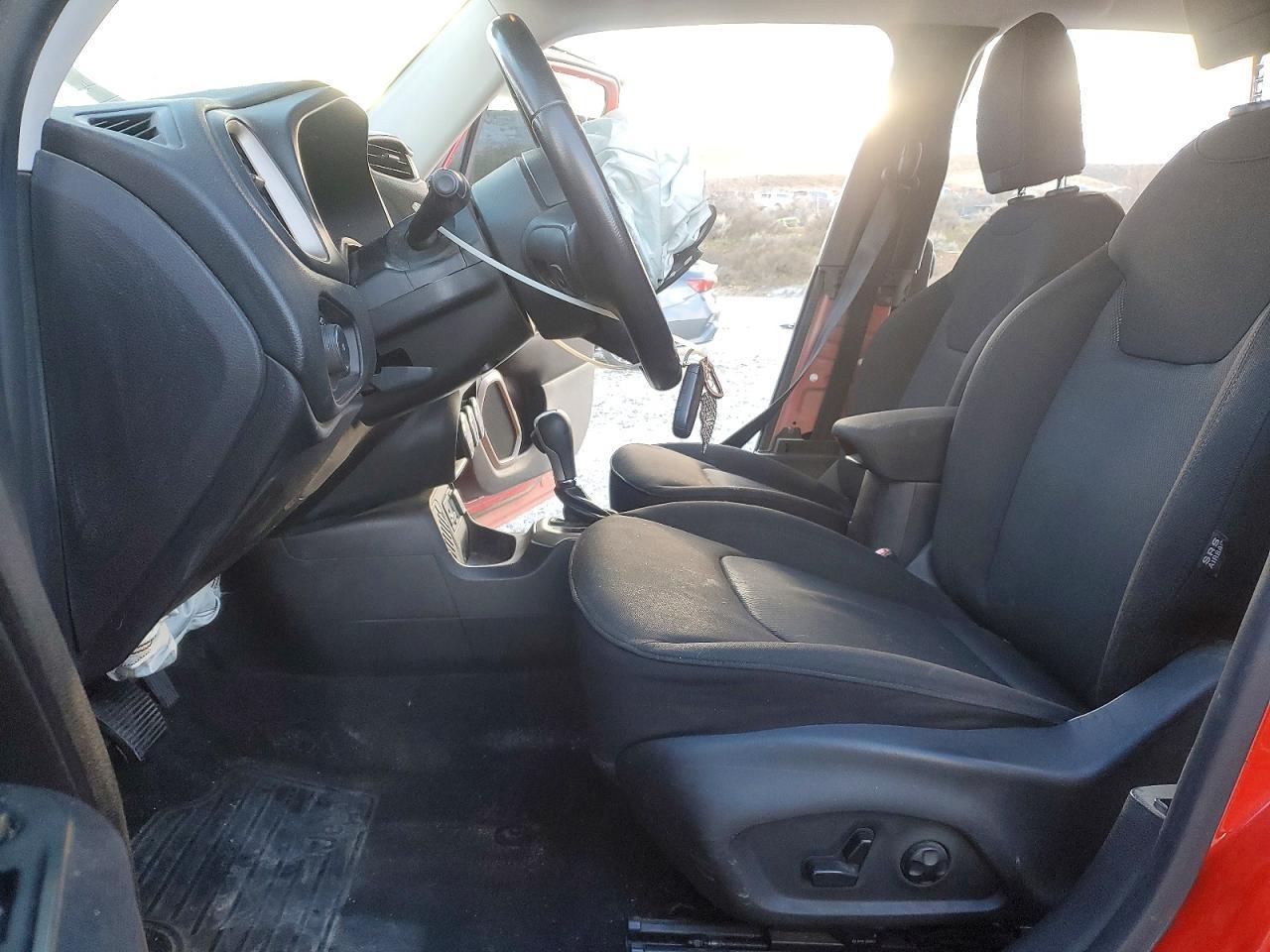 2015 Jeep Renegade Latitude - Image 7