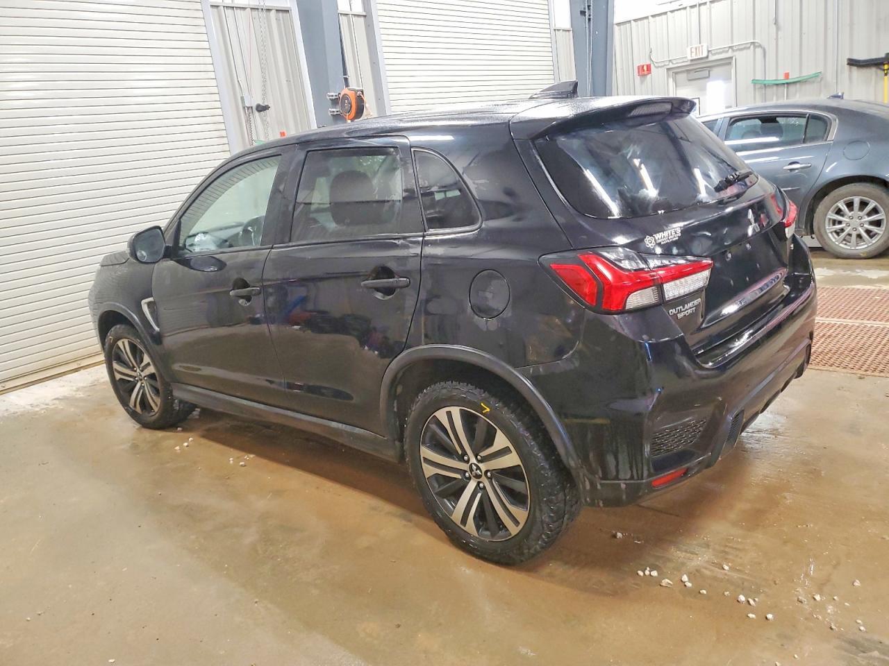 2020 Mitsubishi Outlander Sport Es - Фото 2