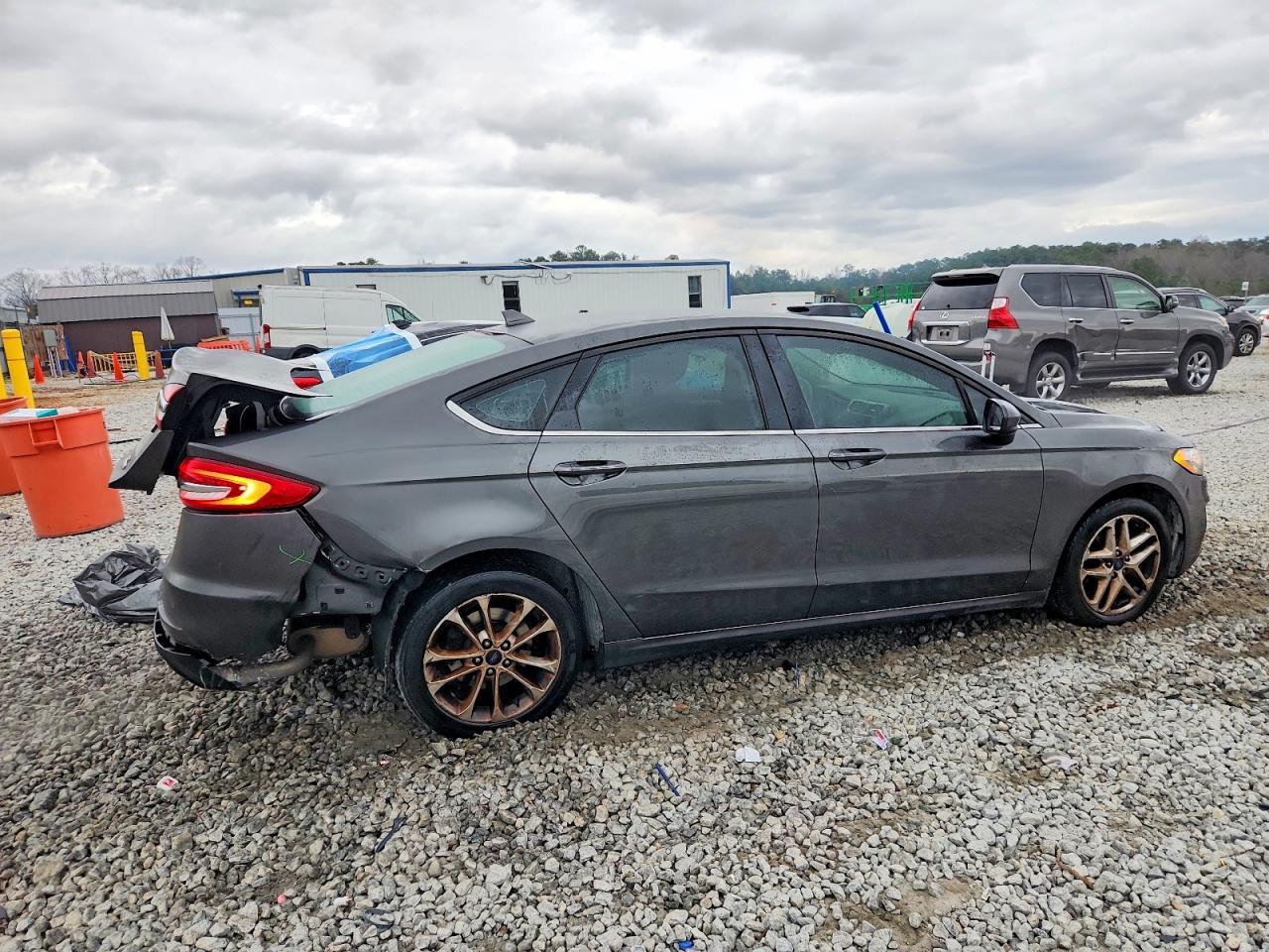 2019 Ford Fusion Se - Фото 3