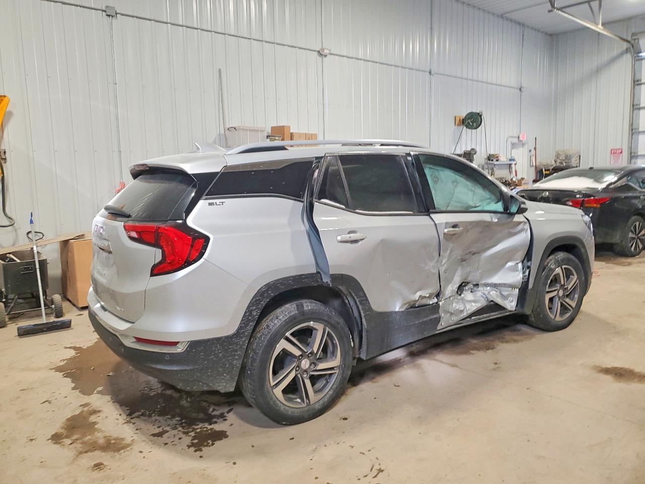 2020 GMC Terrain Slt - Image 3