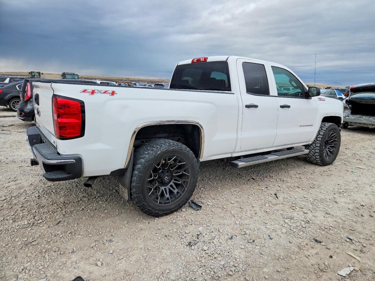 2014 Chevrolet Silverado K1500 Lt - Image 3