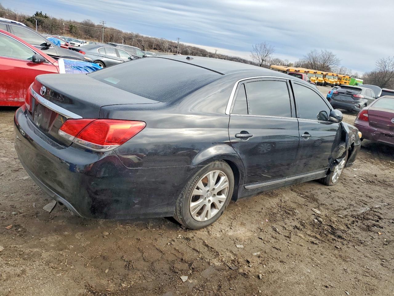 2011 Toyota Avalon Base - Фото 3