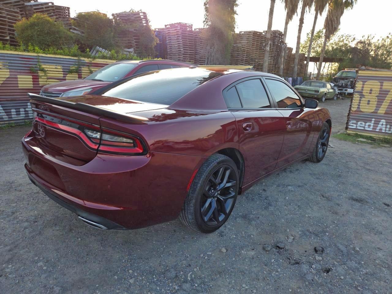2022 Dodge Charger Sxt - Фото 4