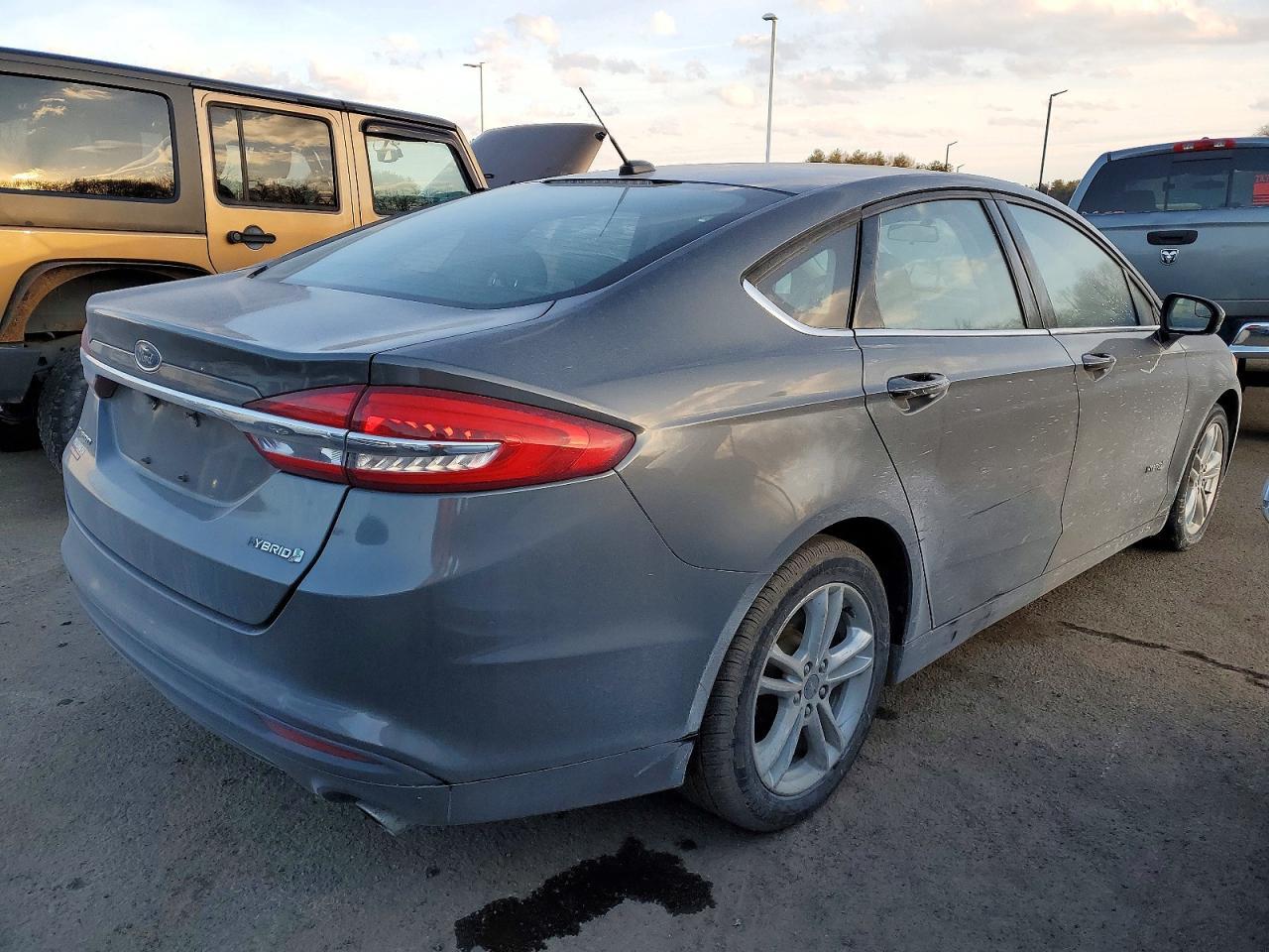 2018 Ford Fusion S Hybrid - Фото 3