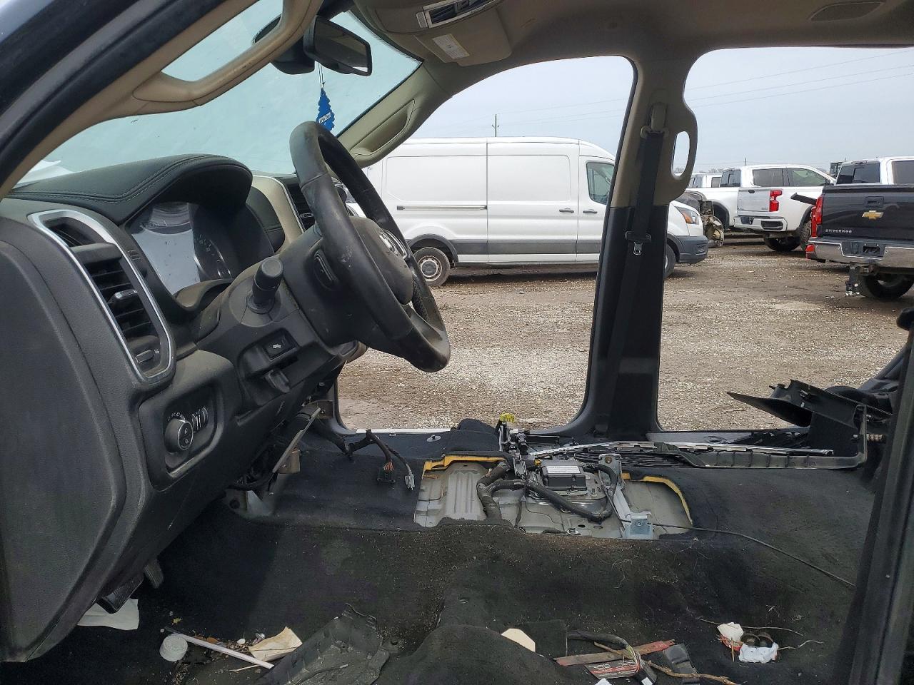 2019 Ram 3500 Laramie - Image 7