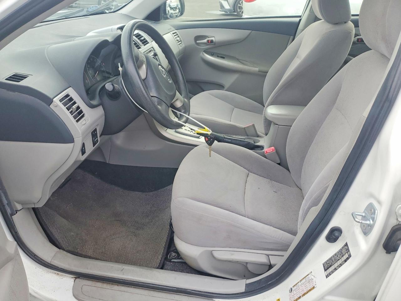 2012 Toyota Corolla Base - Фото 7