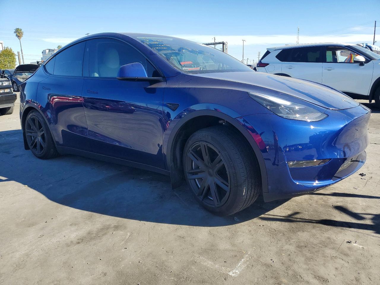 2024 Tesla Model Y - Фото 4