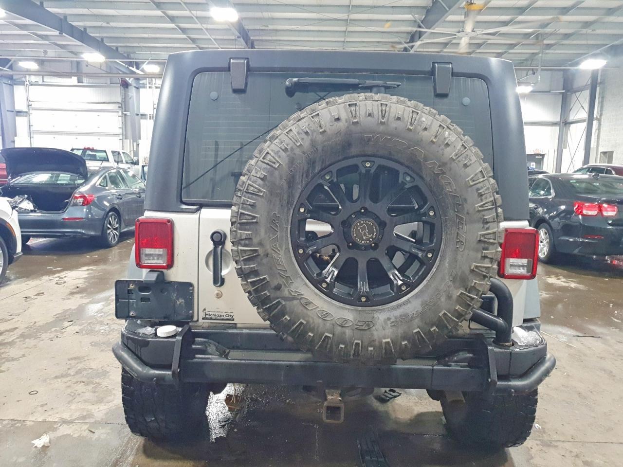 2012 Jeep Wrangler Unlimited Sport - Фото 6