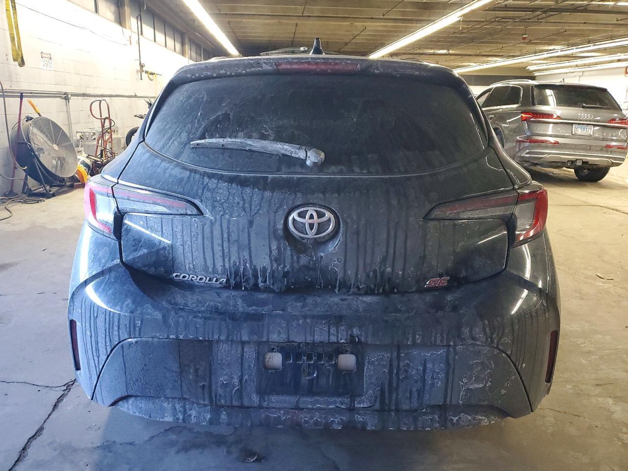 2023 Toyota Corolla Hatchback Se - Image 6