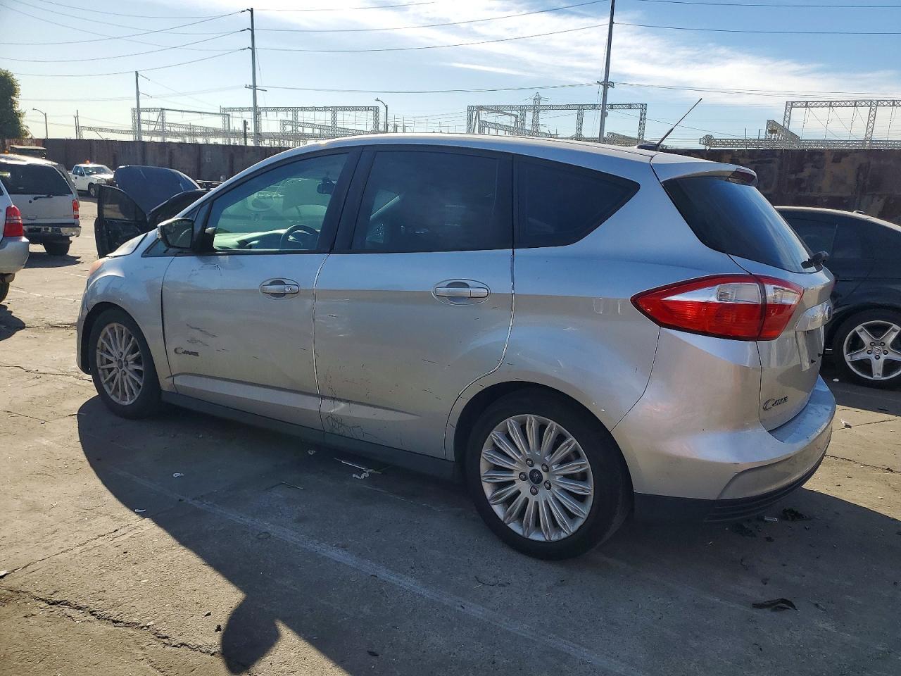 2014 Ford C-Max Se - Фото 2