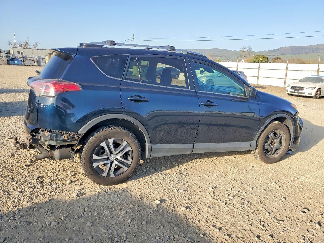 2017 Toyota Rav4 Le - Image 3