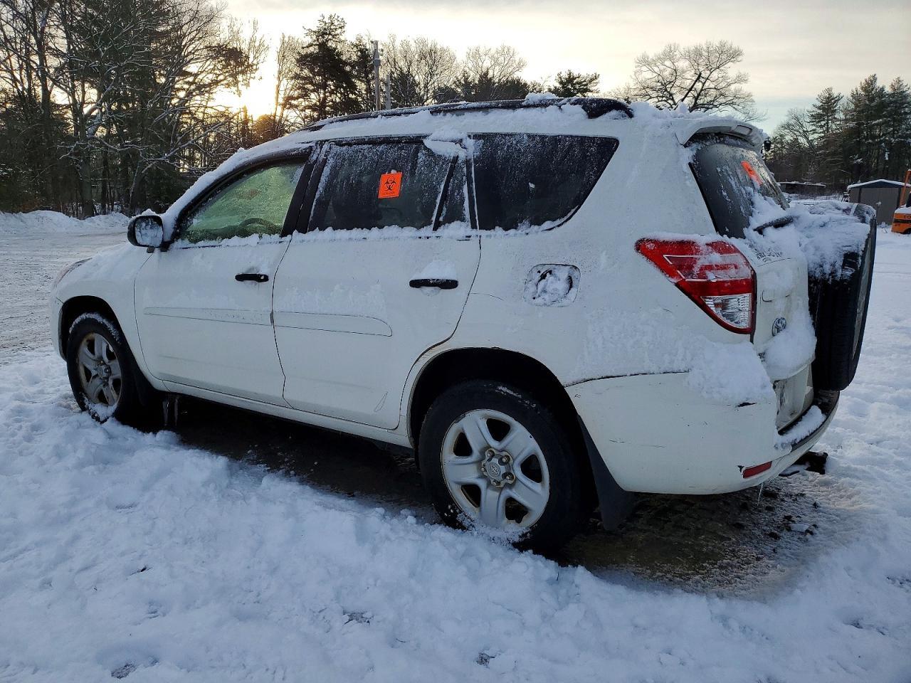 2010 Toyota Rav4 - Image 2