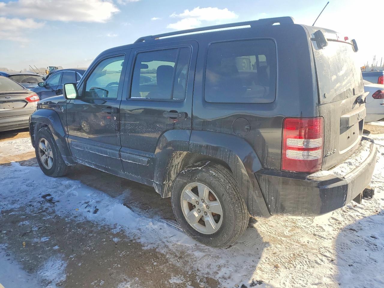 2009 Jeep Liberty Sport - Image 2