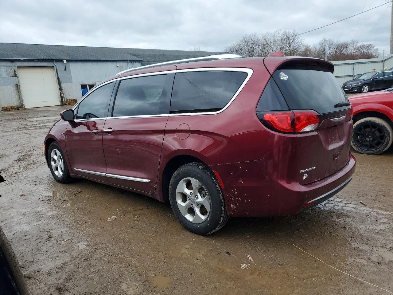 2017 Chrysler Pacifica Touring L Plus - Image 2