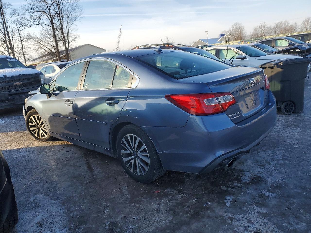 2018 Subaru Legacy 2.5I Premium - Фото 2