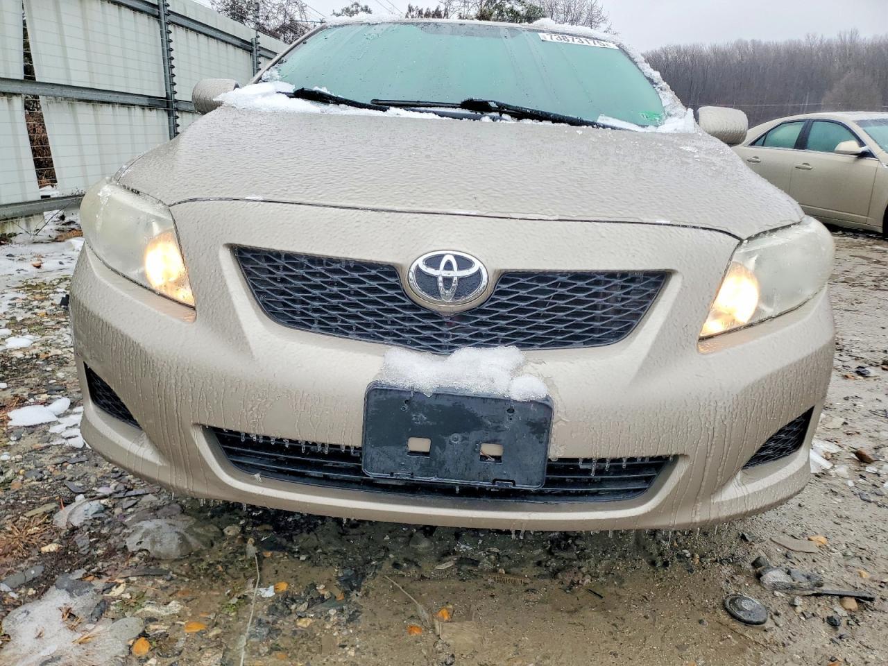 2010 Toyota Corolla Le - Image 5