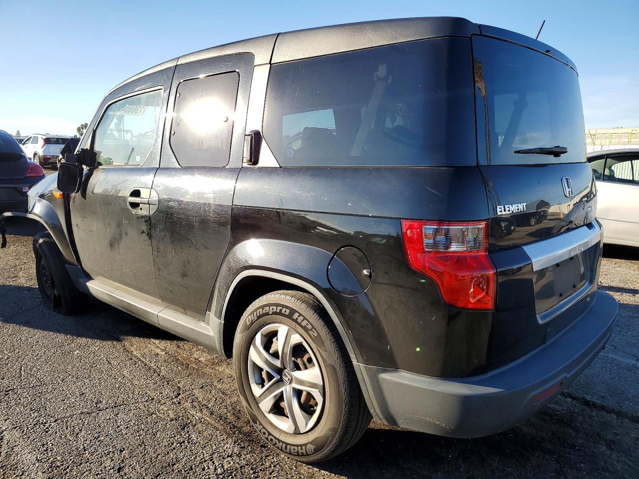 2011 Honda Element Lx - Image 2