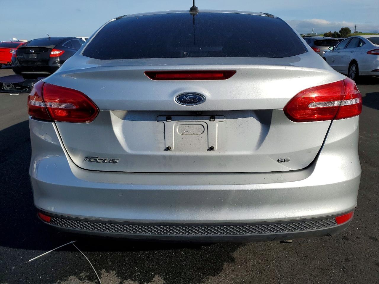 2015 Ford Focus Se - Image 6