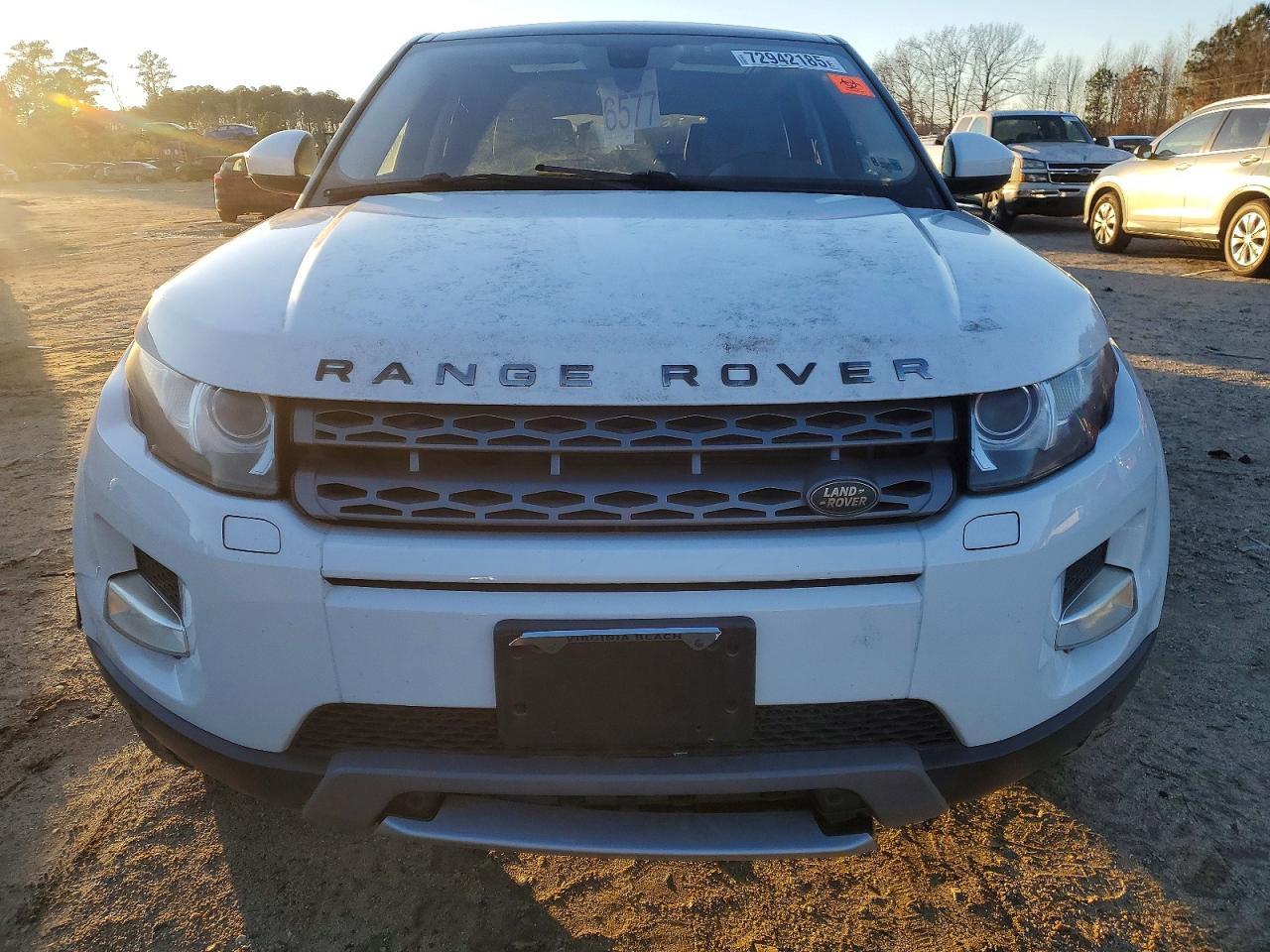 2015 Land Rover Range Rover Evoque Pure Plus - Image 5