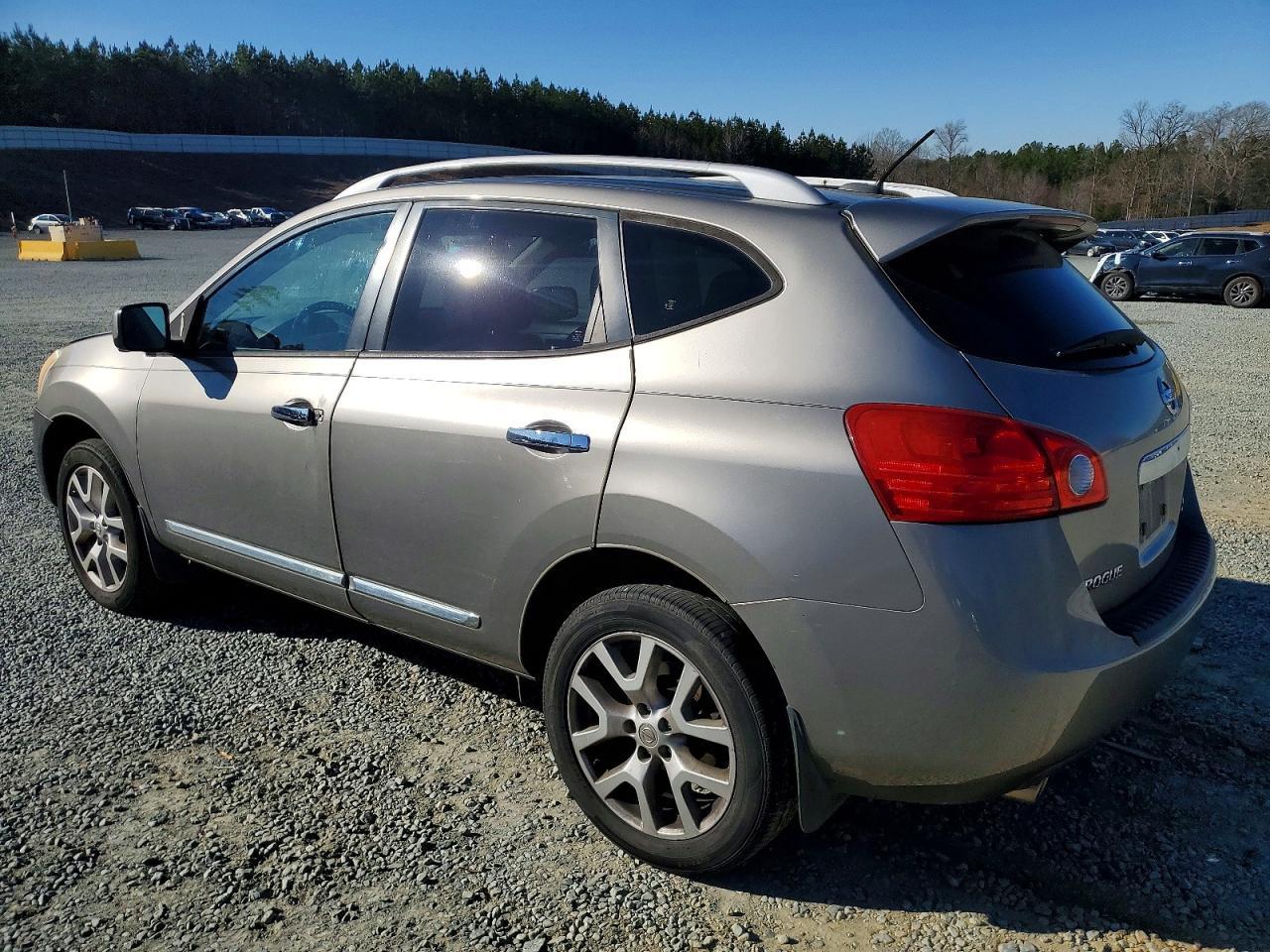 2012 Nissan Rogue S - Image 2