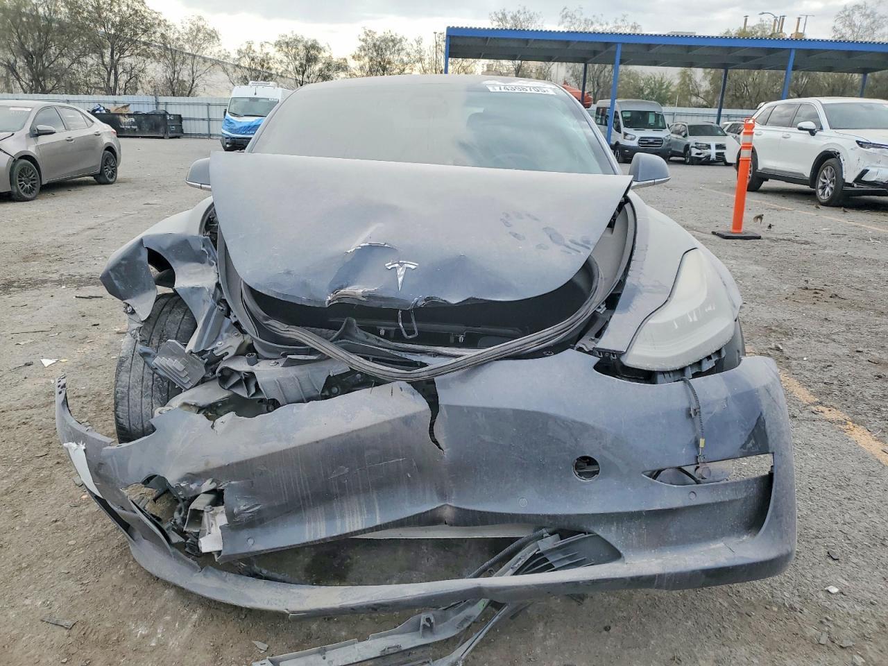 2019 Tesla Model 3 - Image 5