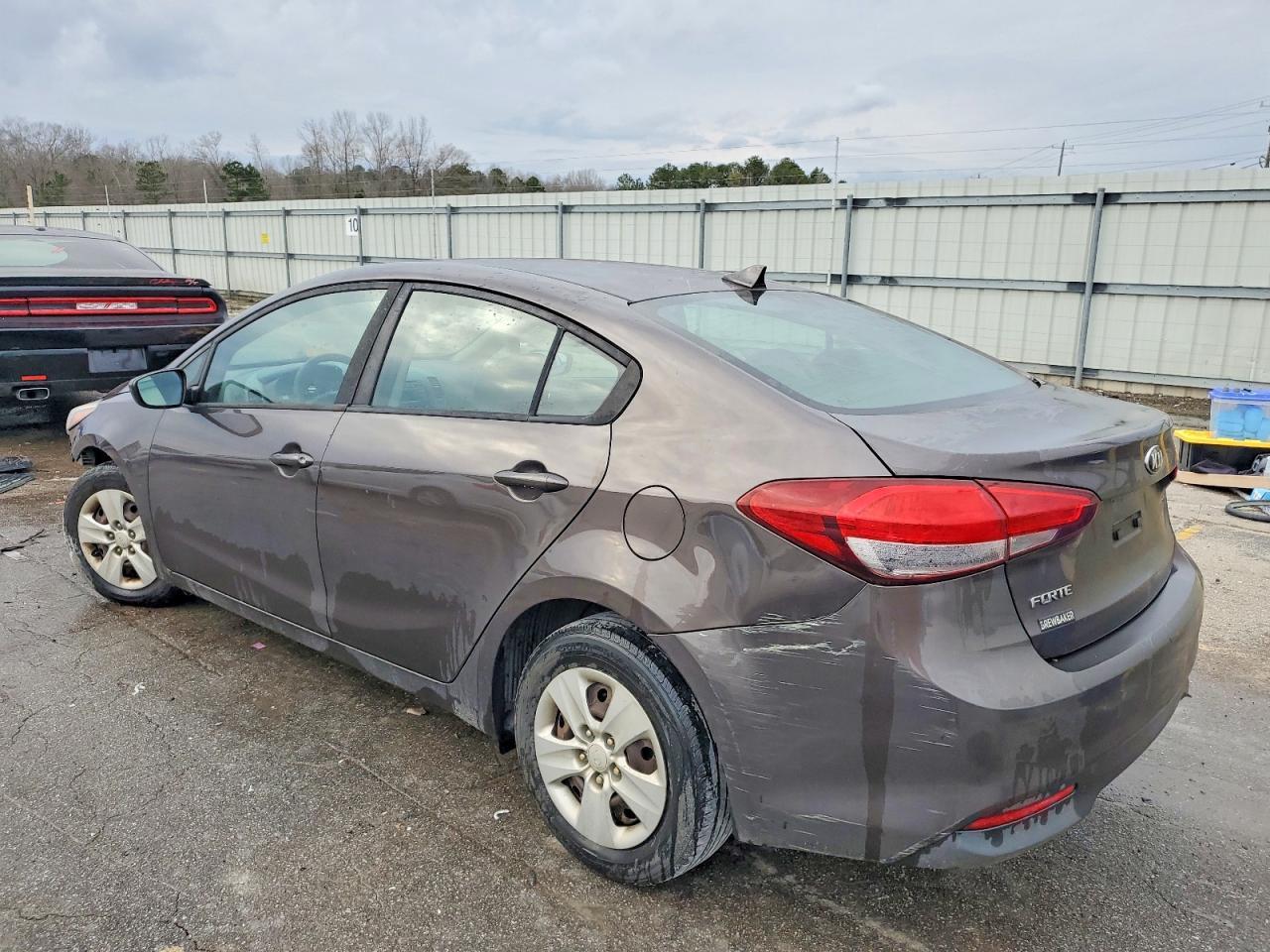 2018 Kia Forte Lx - Image 2