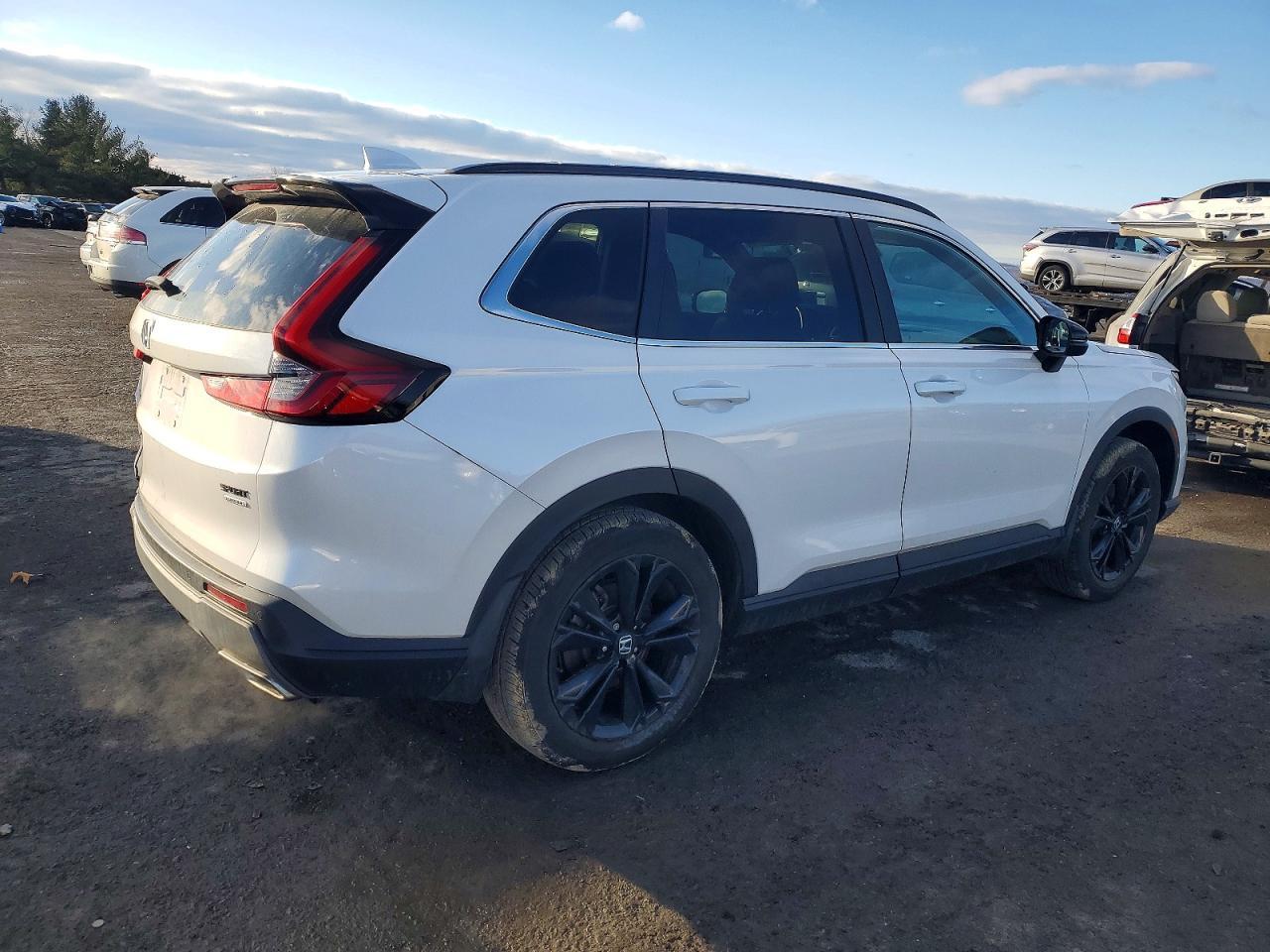 2024 Honda Cr-V Sport Touring - Image 3