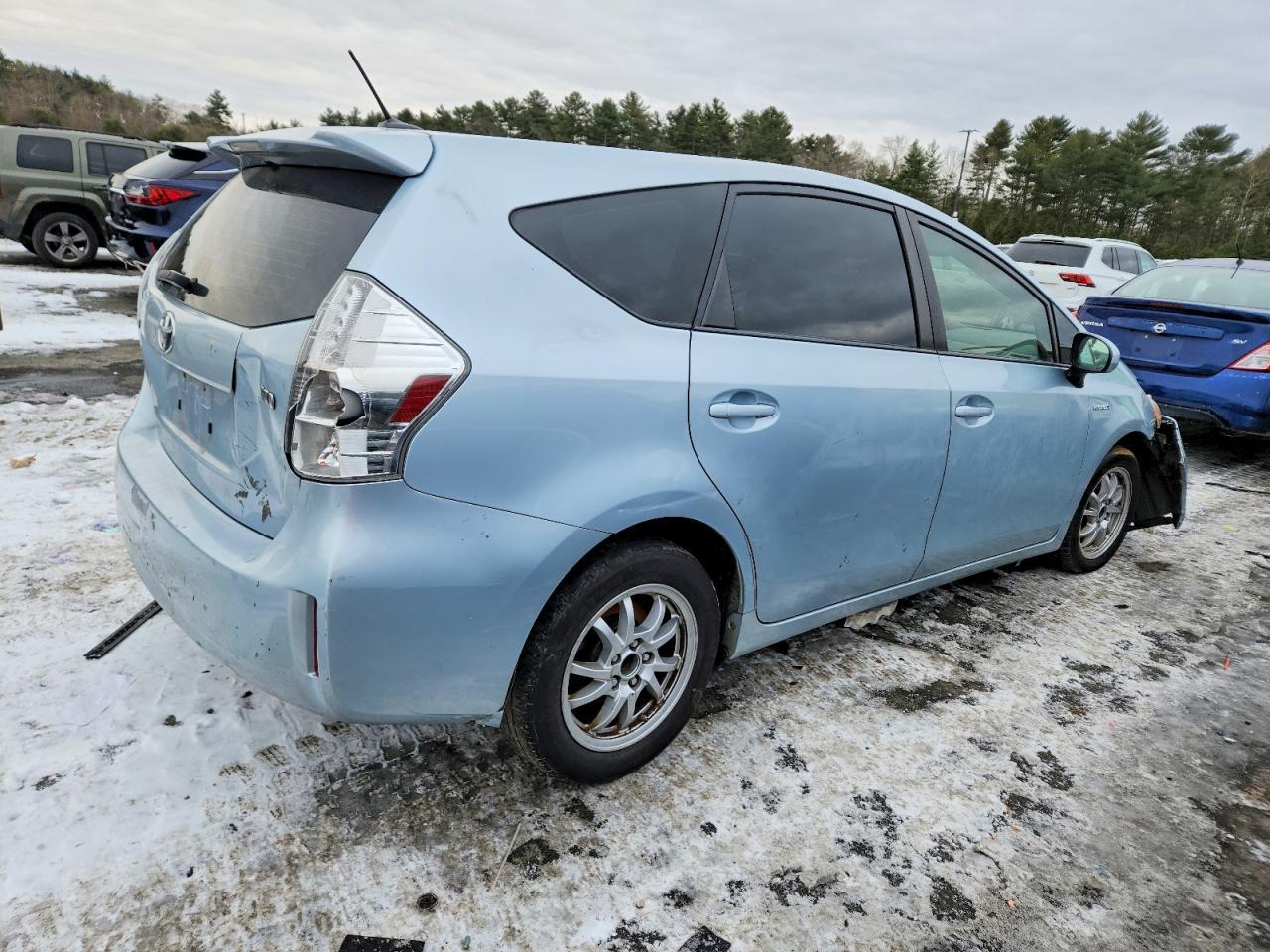 2012 Toyota Prius V - Фото 3