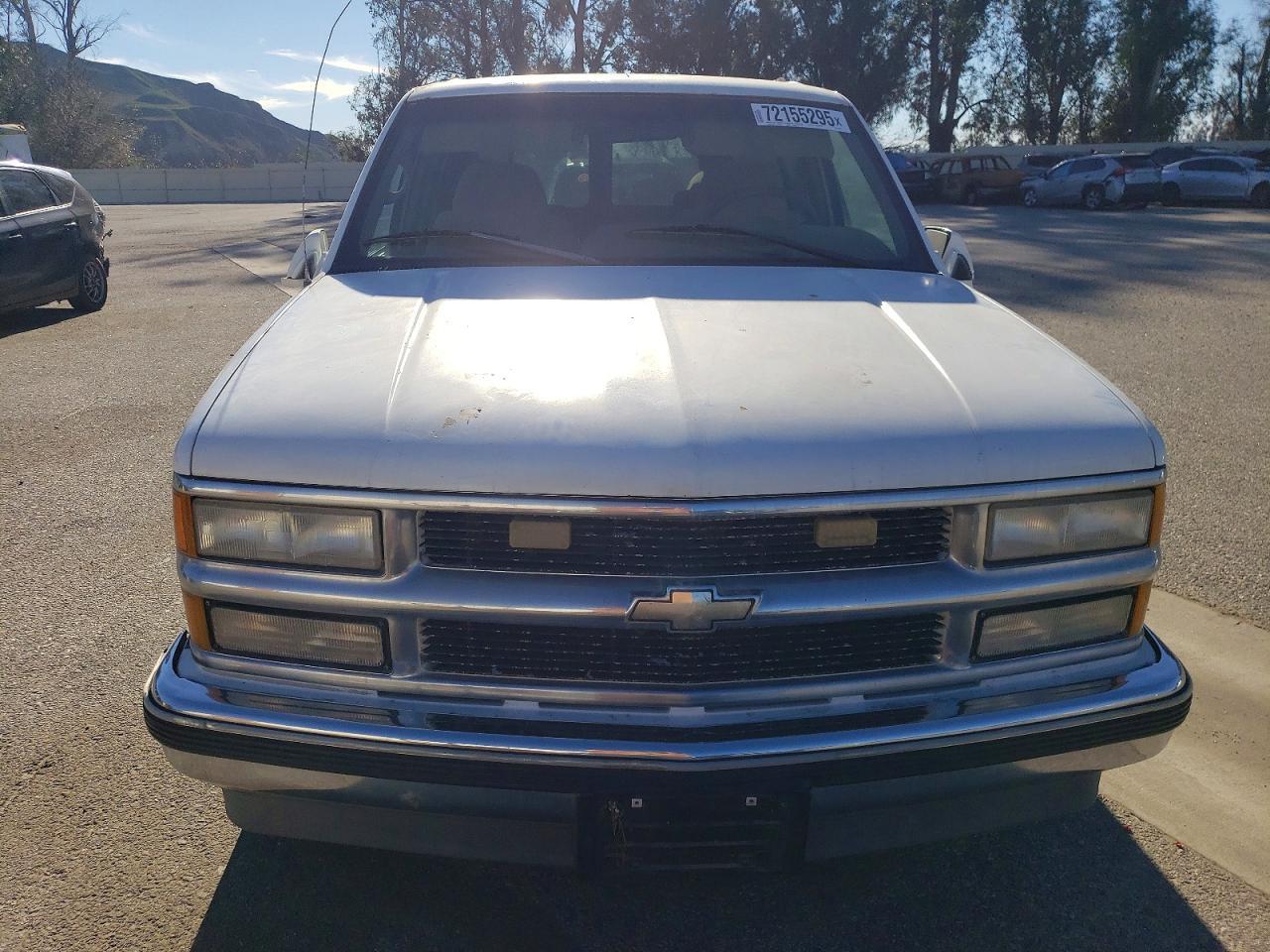 1995 Chevrolet Suburban 1 - Image 5