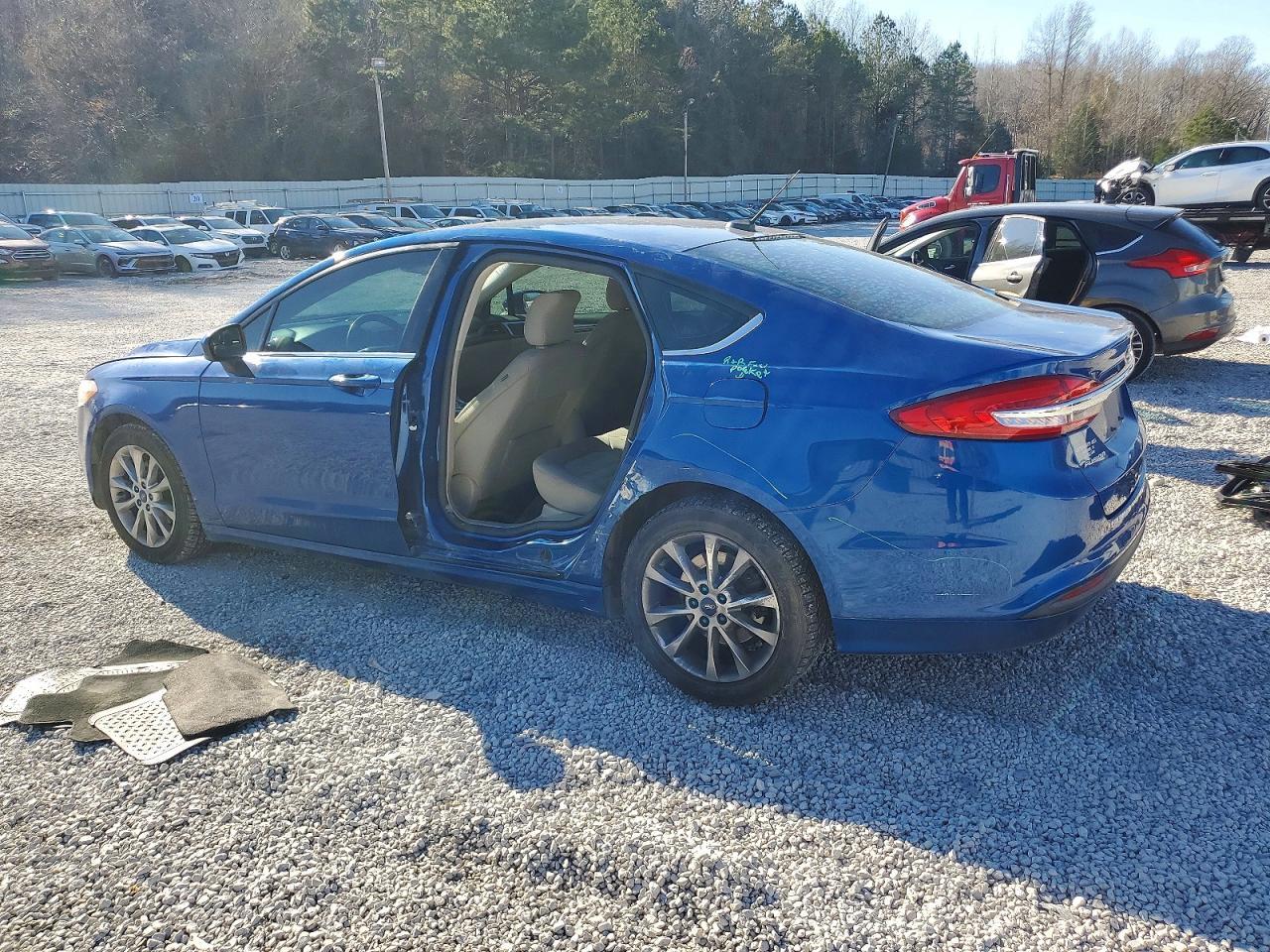 2017 Ford Fusion Se - Image 2