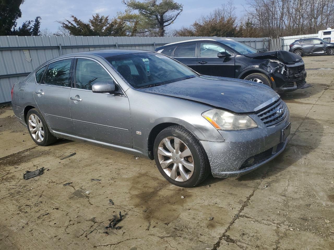 2006 Infiniti M35 Base - Image 4