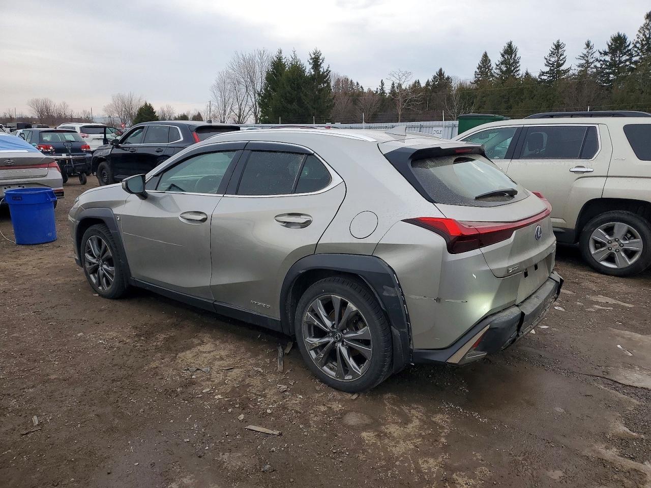 2021 Lexus Ux 250H - Фото 2