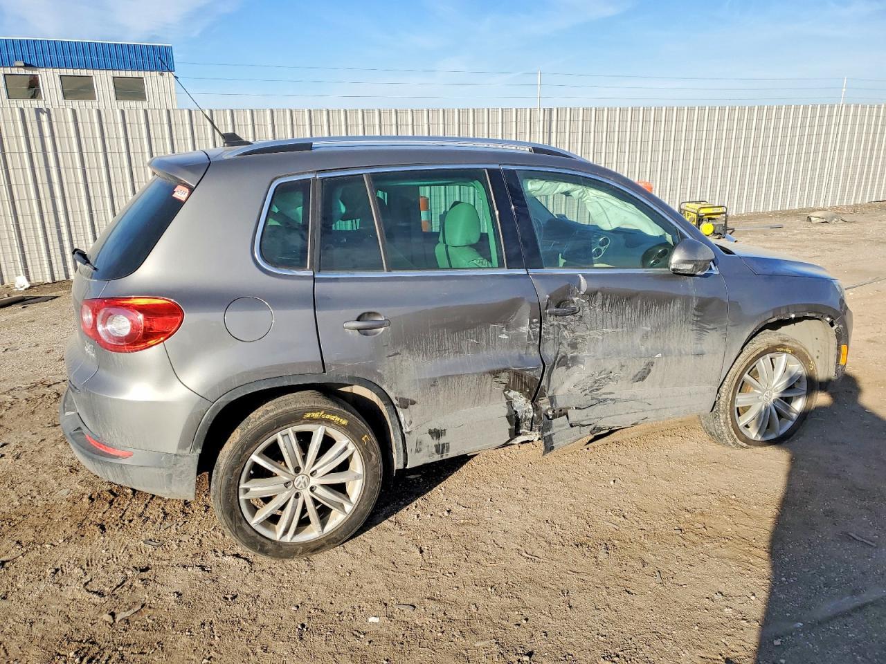 2011 Volkswagen Tiguan S - Фото 3