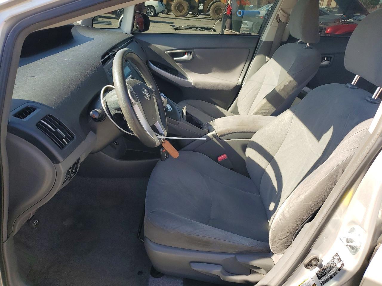2010 Toyota Prius - Фото 7