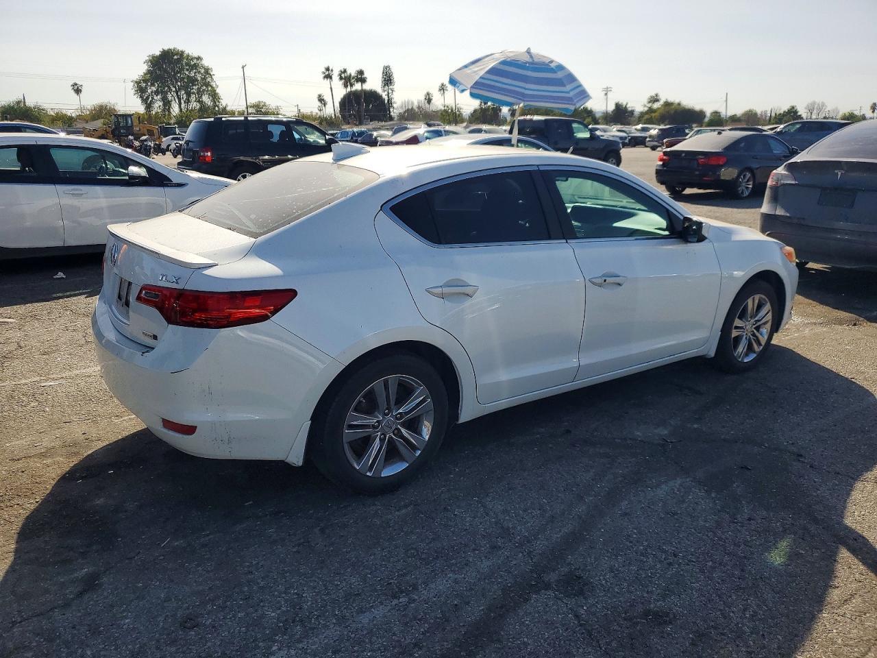 2013 Acura Ilx Hybrid Tech - Image 3