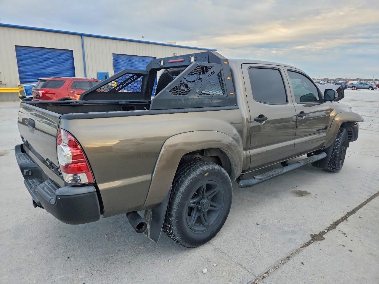 2012 Toyota Tacoma Double Cab Prerunner - Фото 3