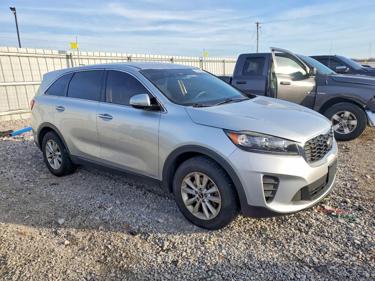 2019 Kia Sorento Lx - Фото 4