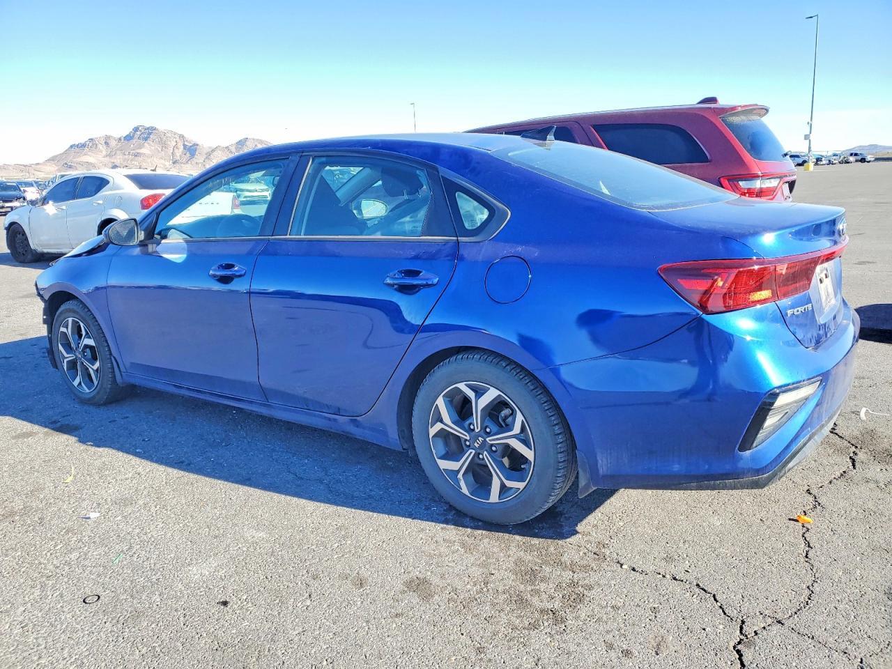 2021 Kia Forte Fe - Фото 2