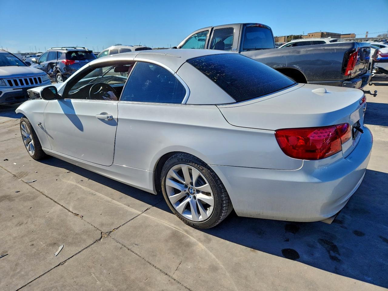 2011 BMW 328 I - Фото 2
