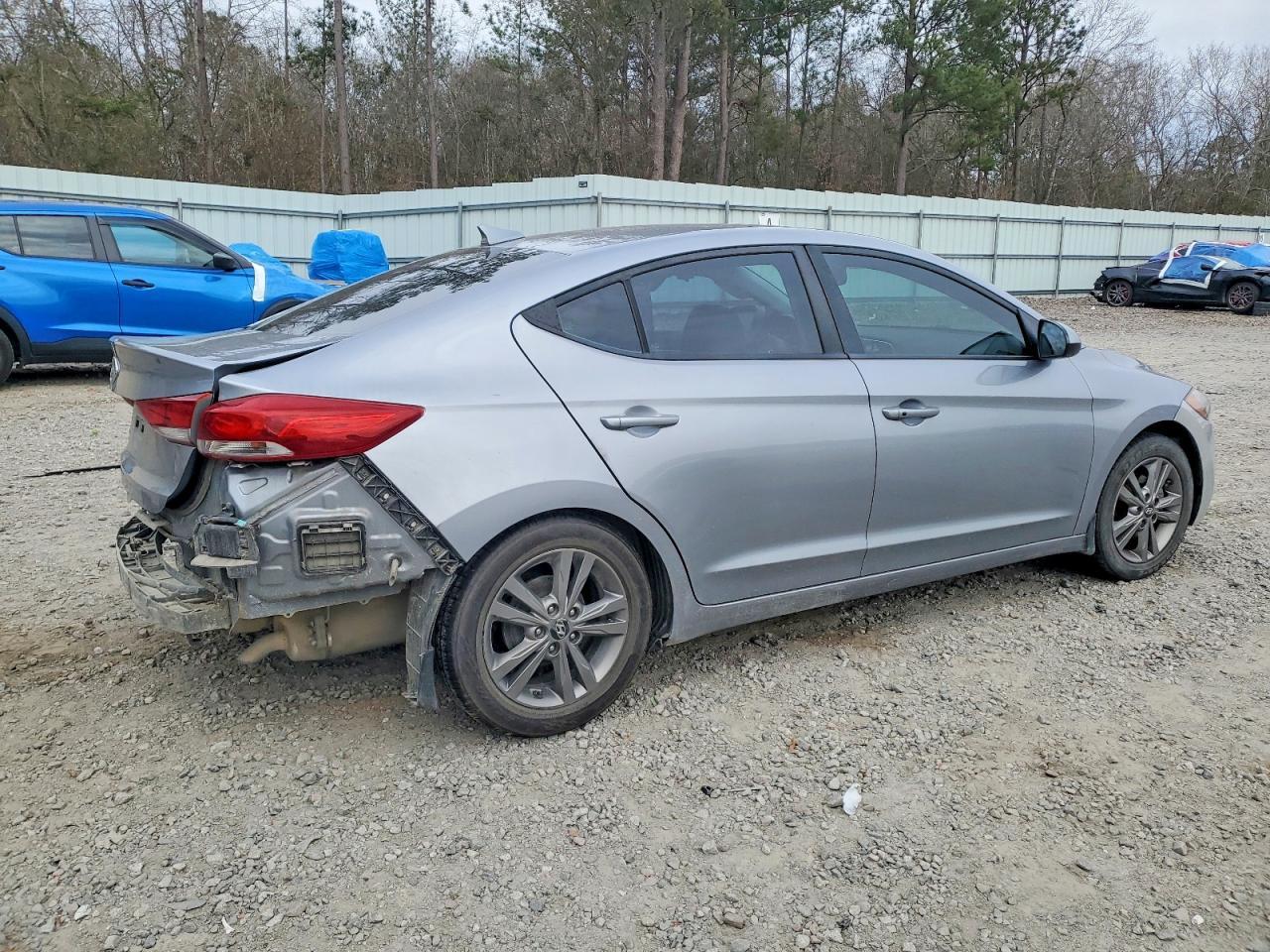 2017 Hyundai Elantra Se - Фото 3