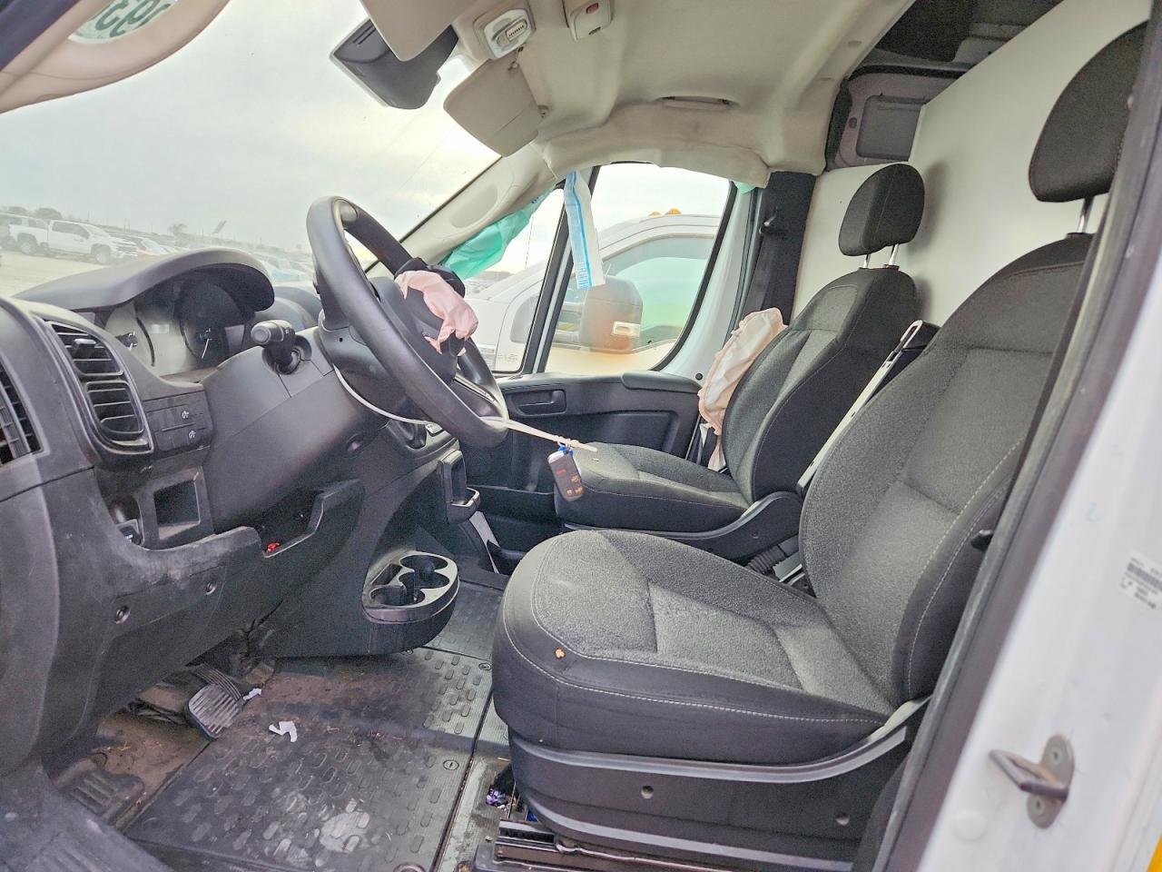 2023 Ram Promaster 2500 Delivery Van - Image 7