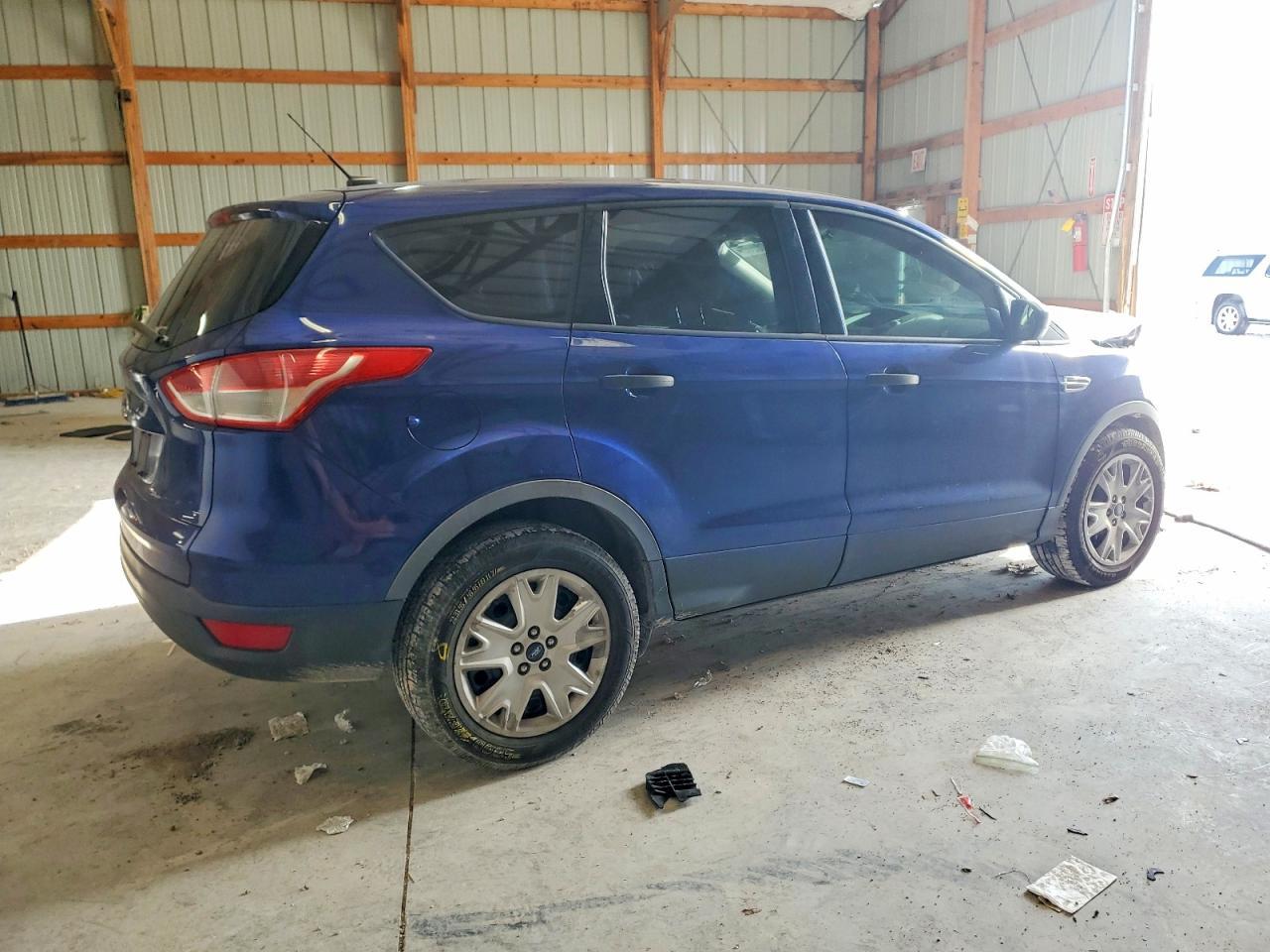 2016 Ford Escape S - Фото 3