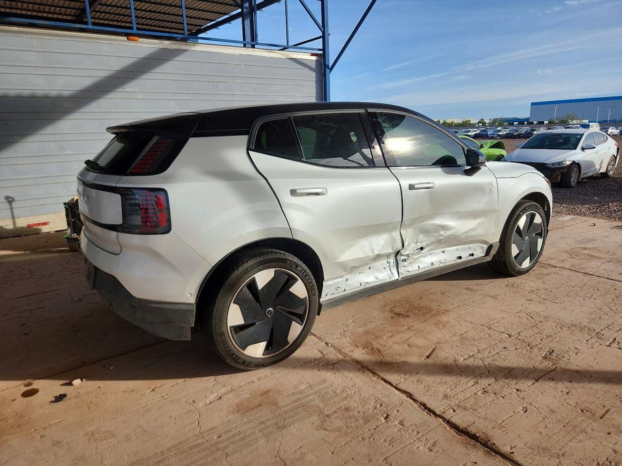 2025 Volvo Ex30 Ultra - Фото 3