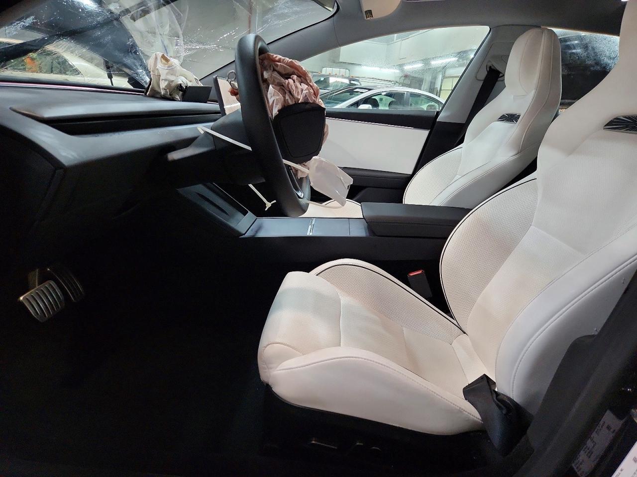 2024 Tesla Model 3 - Фото 7