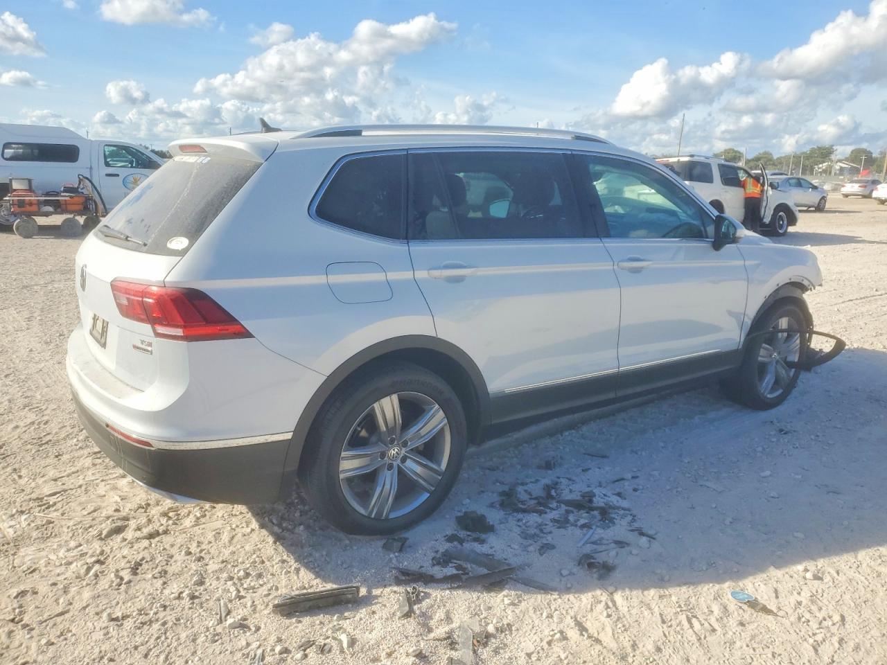 2018 Volkswagen Tiguan Sel Premium - Фото 3