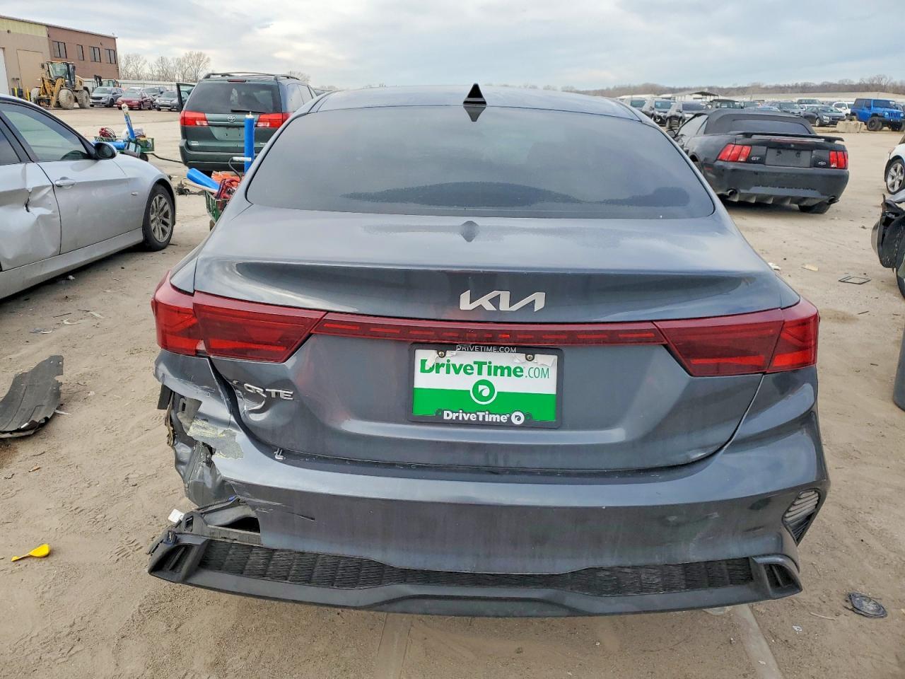 2022 Kia Forte Lxs - Фото 6