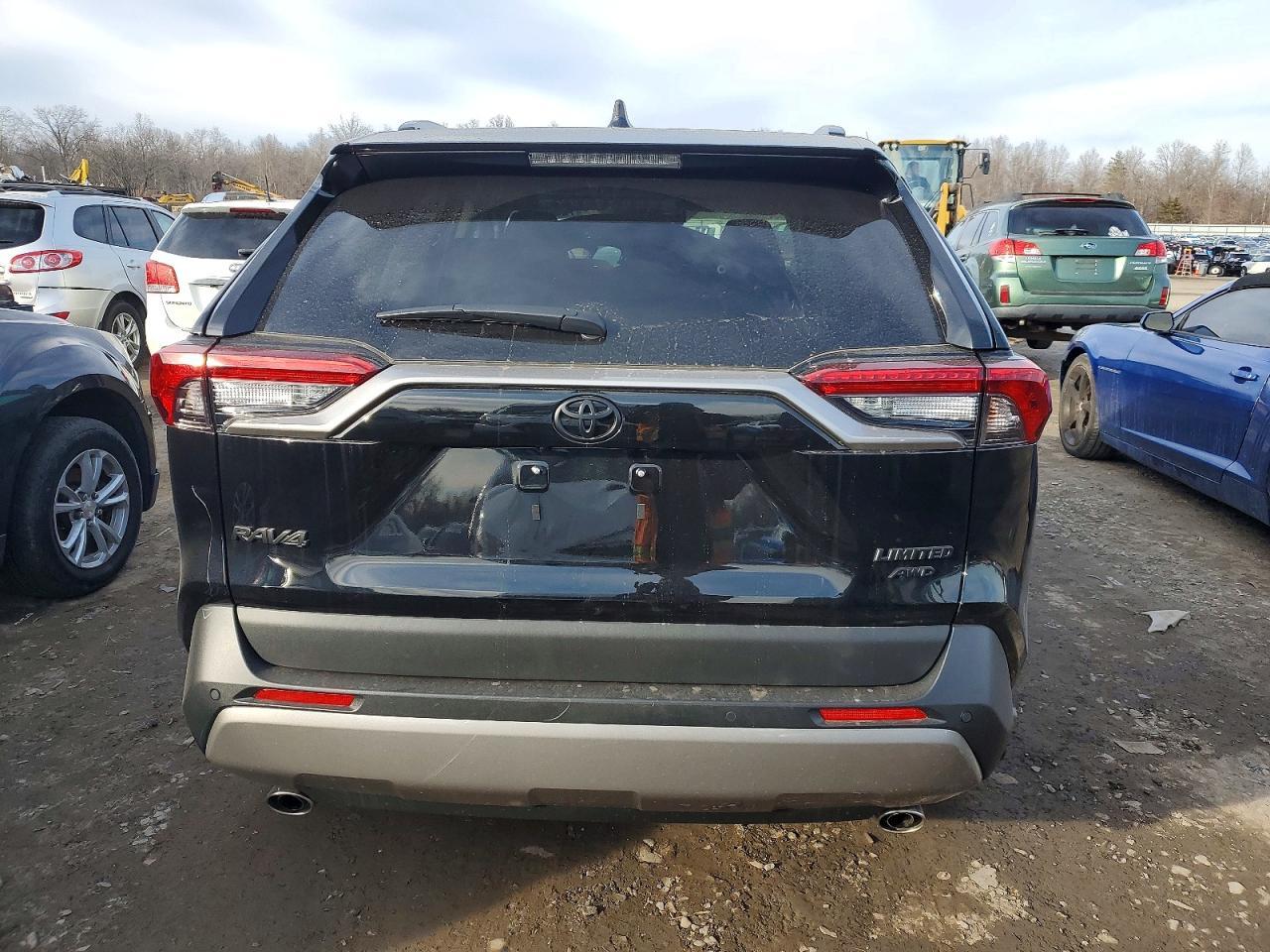 2025 Toyota Rav4 Limited - Image 6