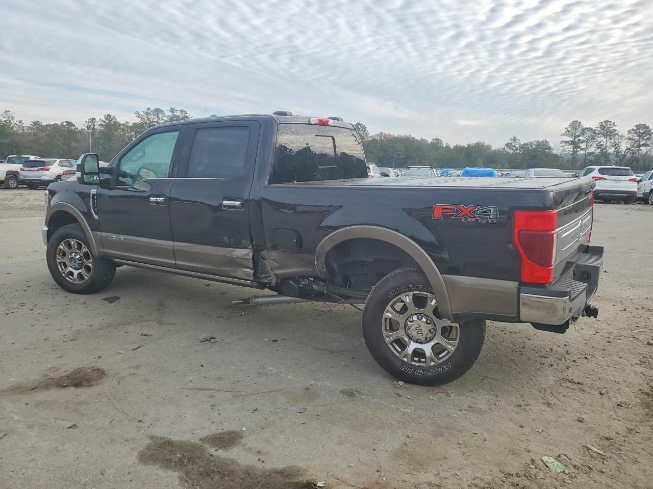 2021 Ford F250 Super Duty - Image 2