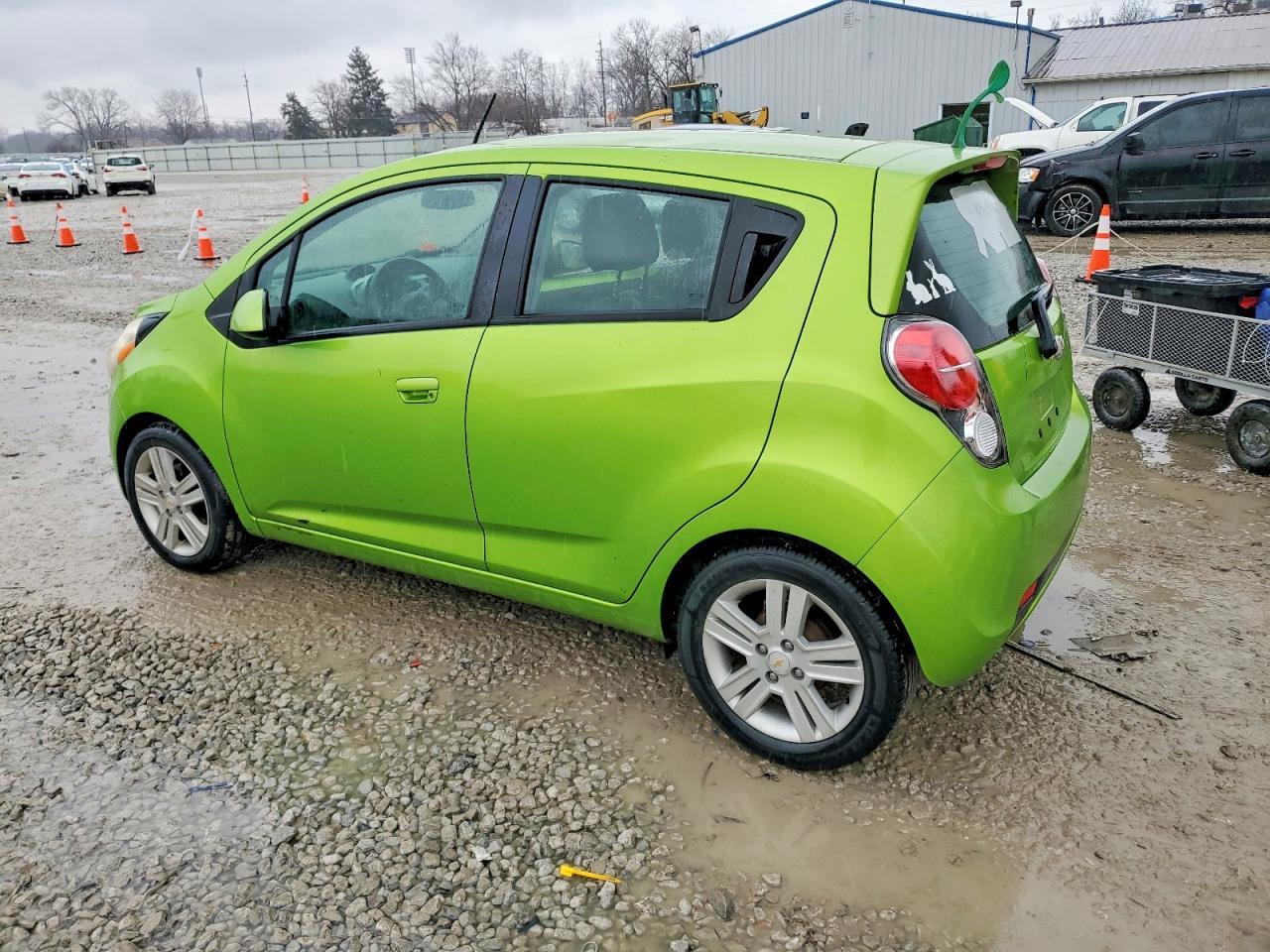 2014 Chevrolet Spark Ls - Image 2