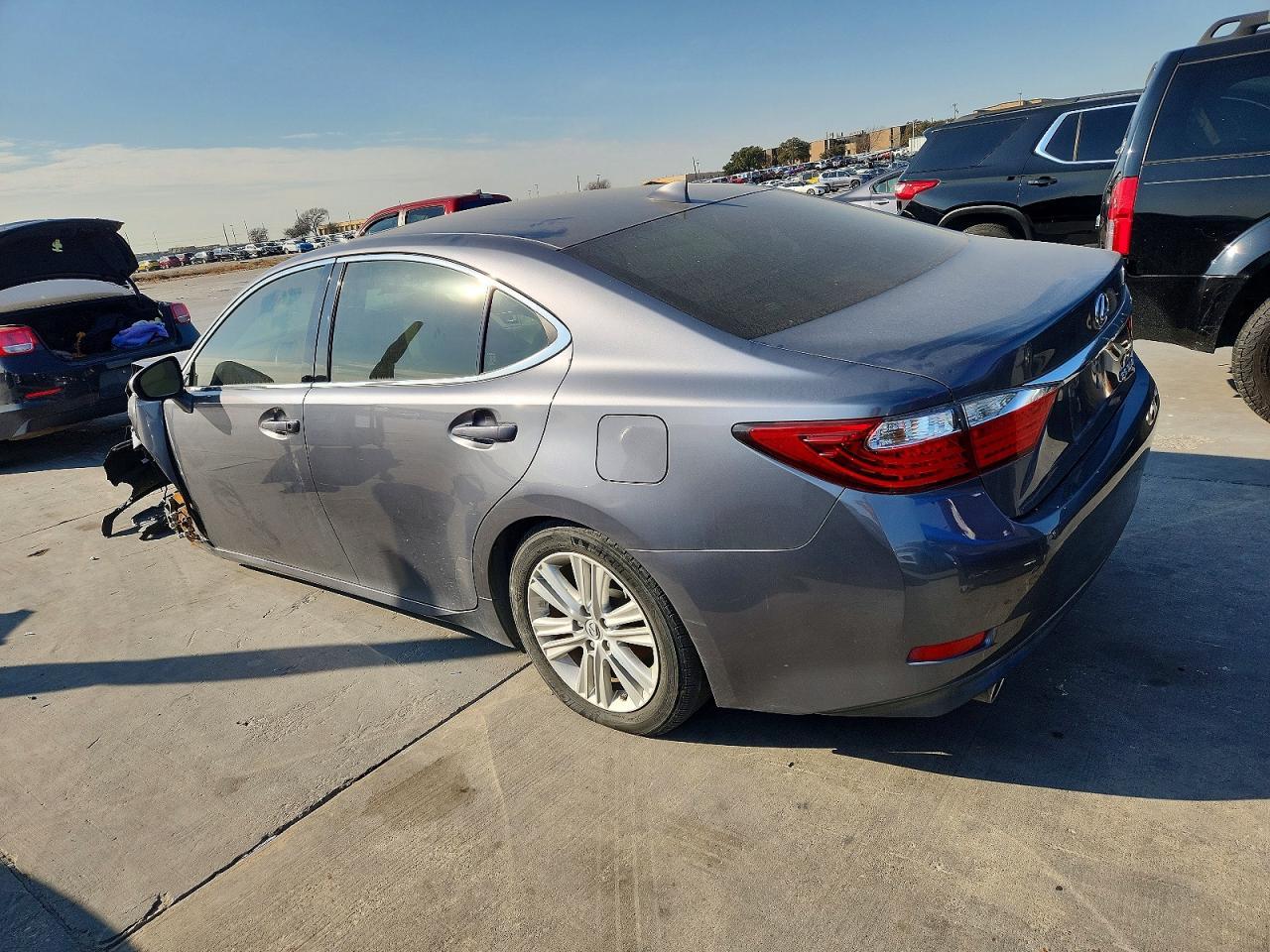 2015 Lexus Es 350 Base - Фото 2